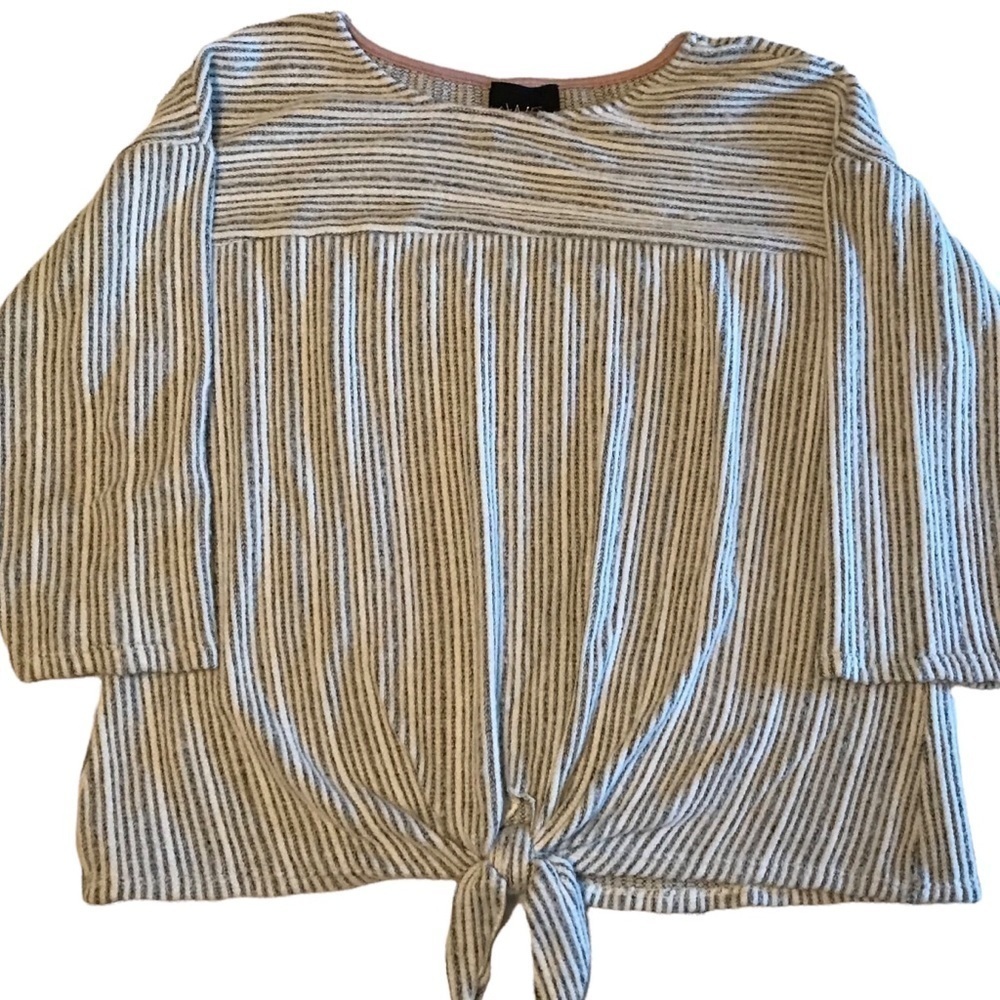 W5 Striped Knit Front Knot Tie at Waist Crew Neck Top Woman’s Medium